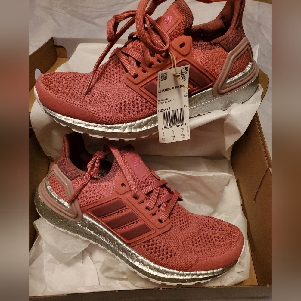 Adidas ULTRABOOST 19.5 DNA Women's, Size 6.5